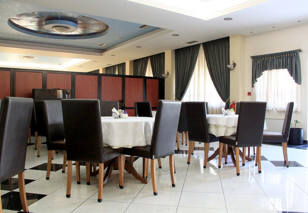Hotel Platon Atenas Exterior foto